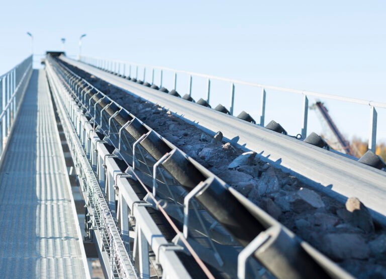 Manutenção das correias transportadoras: o segredo para evitar acidentes e prejuízos